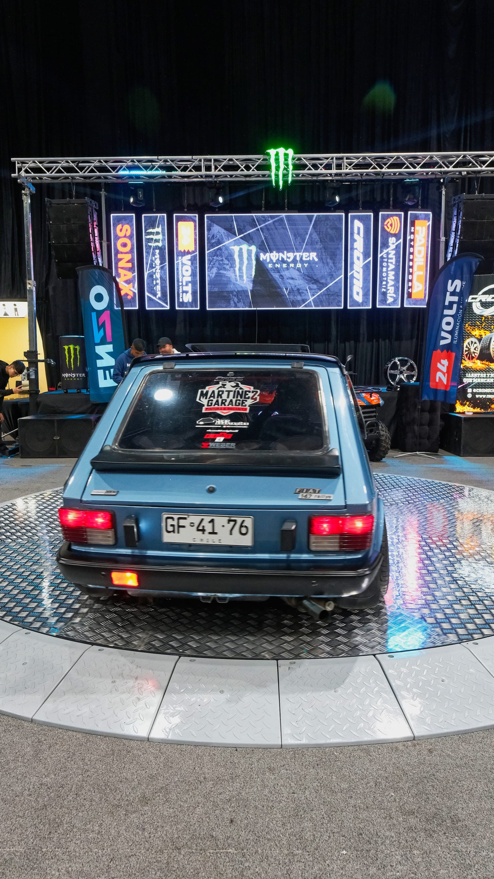 Exhibición de Autos - 440