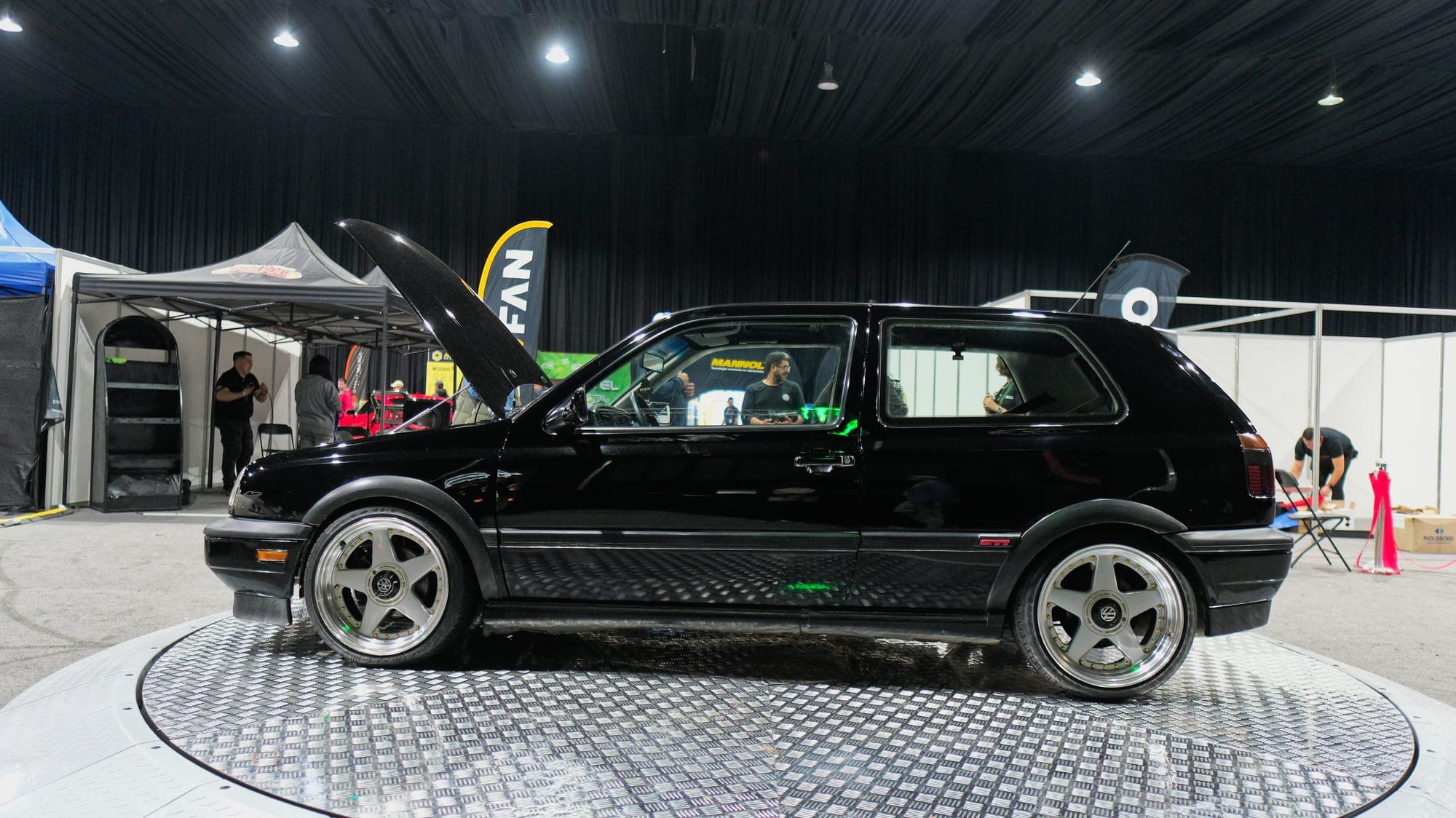 Exhibición de Autos - 456