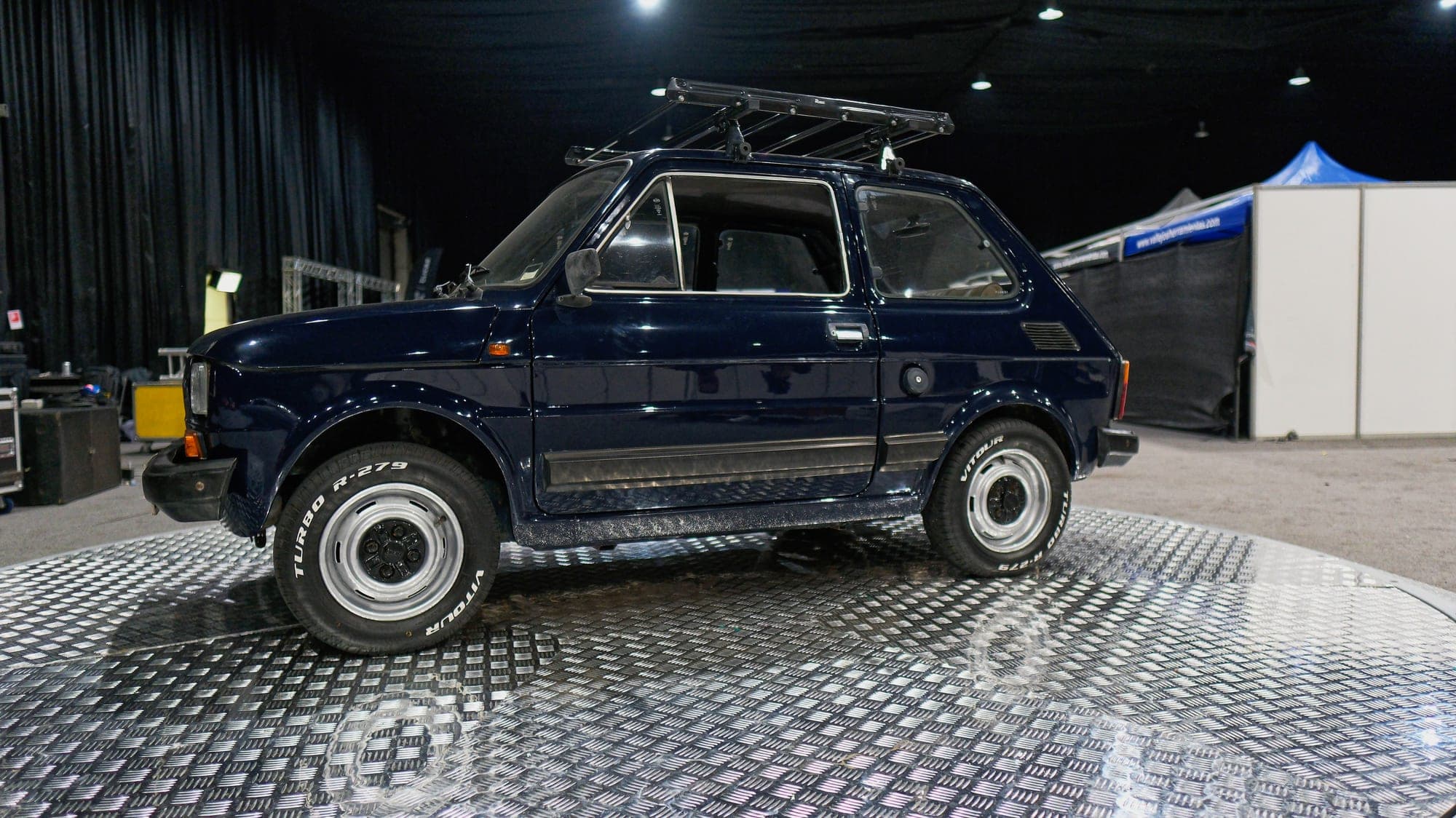 Exhibición de Autos - 509