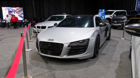 Exhibición de Autos - 244