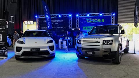 Exhibición de Autos - 359