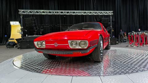 Exhibición de Autos - 390