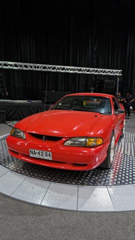 Exhibición de Autos - 401